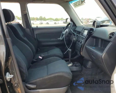 2002 Saturn S-Series from USA, damaged, VIN NULL